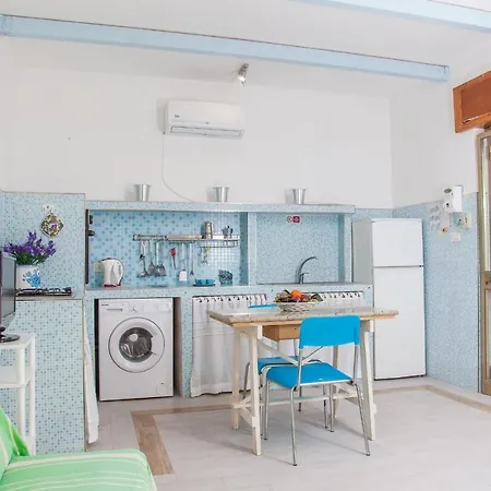 Casa Tulipano 1 Sx A 200 Mt Dal Mare Di * Torre Colimena