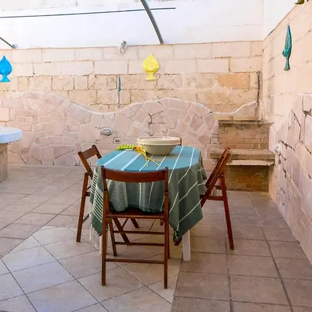 Holiday home Casa Tulipano 1 Sx A 200 Mt Dal Mare Di Torre Colimena